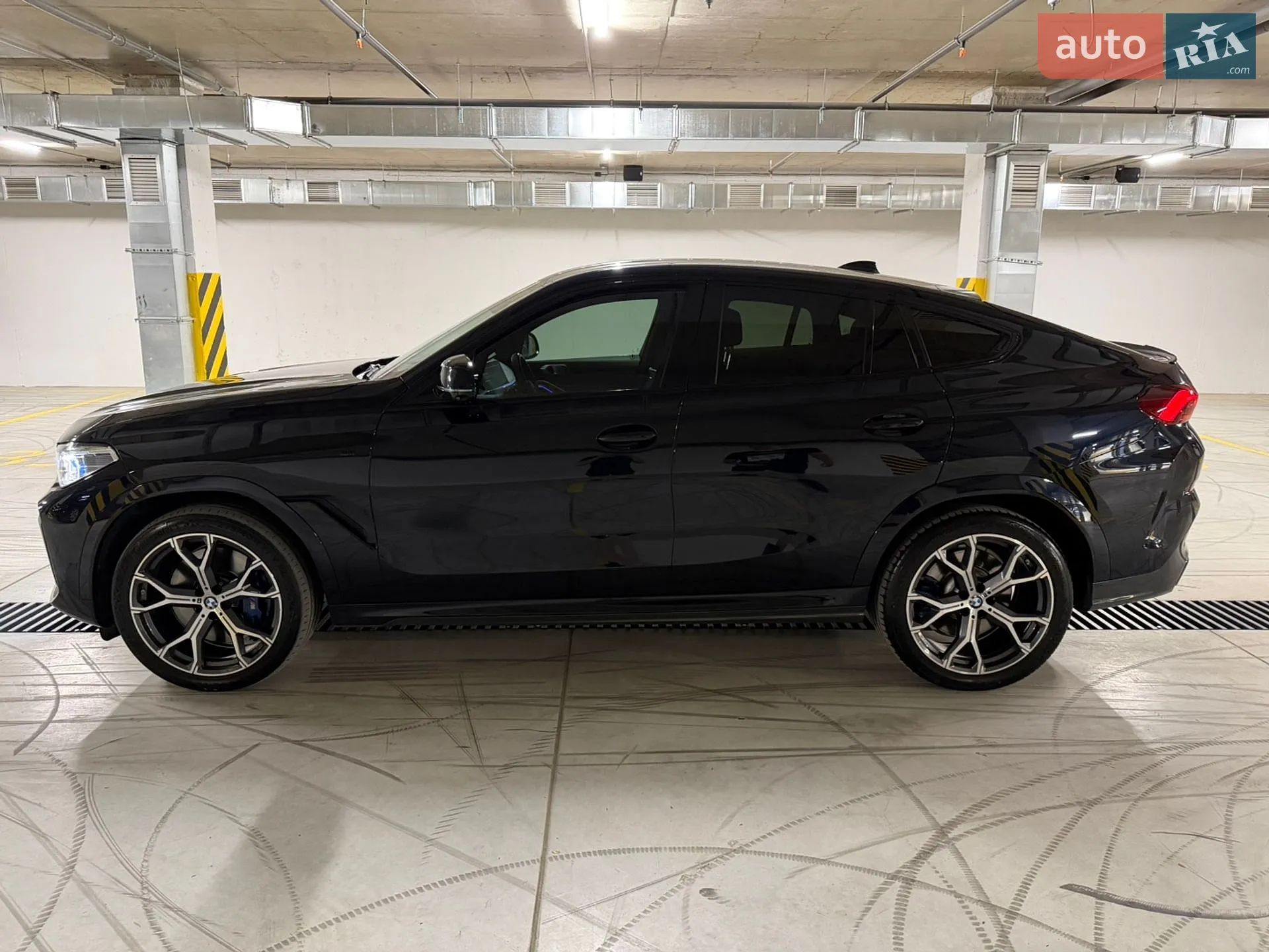 2023 BMW X6 - фото 1