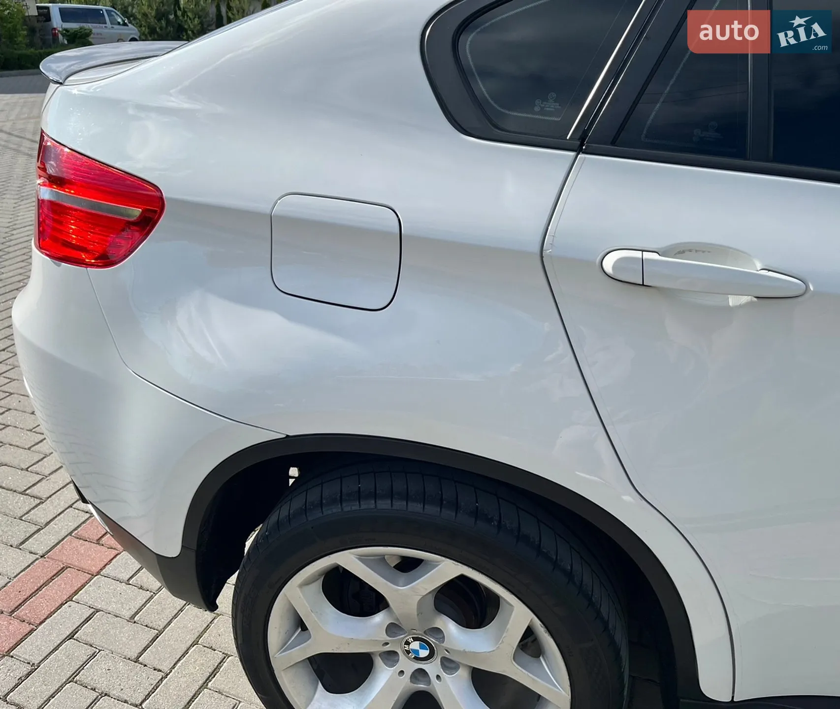2010 BMW X6 - мініатюра 76
