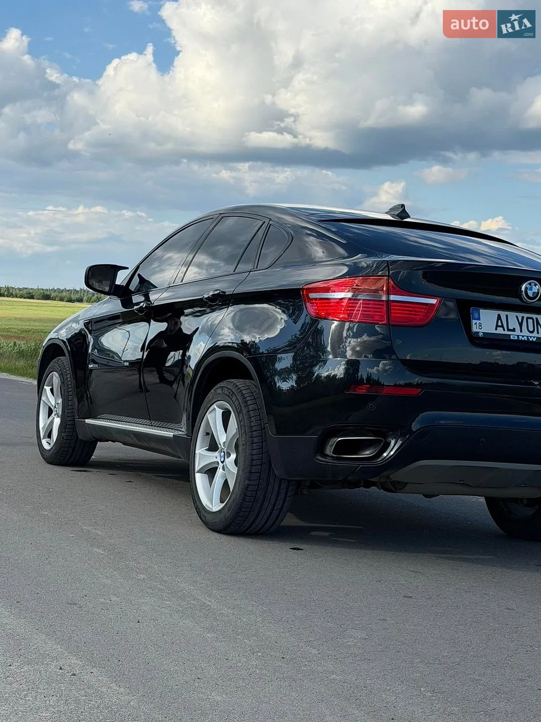 2010 BMW X6 - мініатюра 24