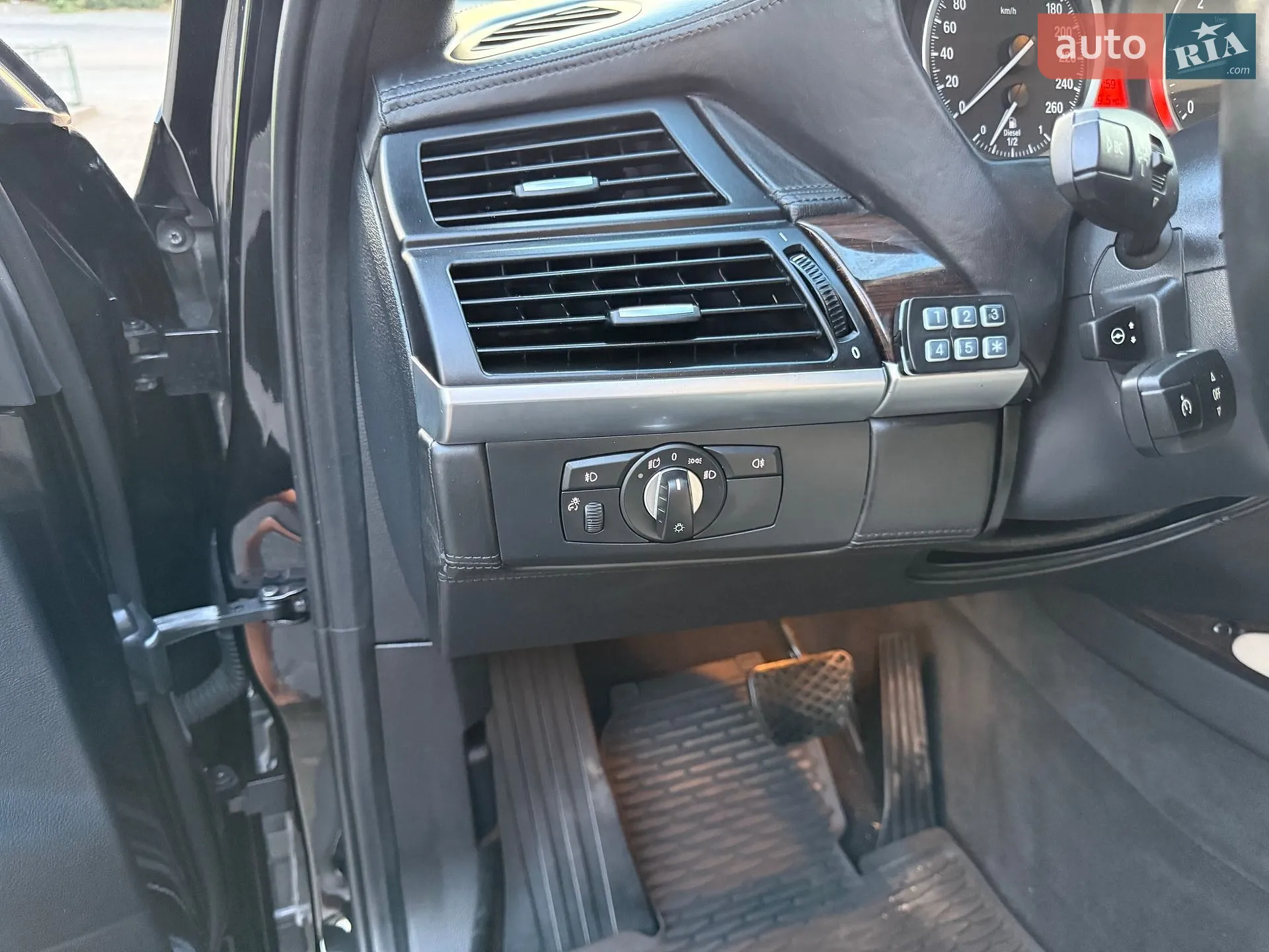 2012 BMW X6 - мініатюра 37