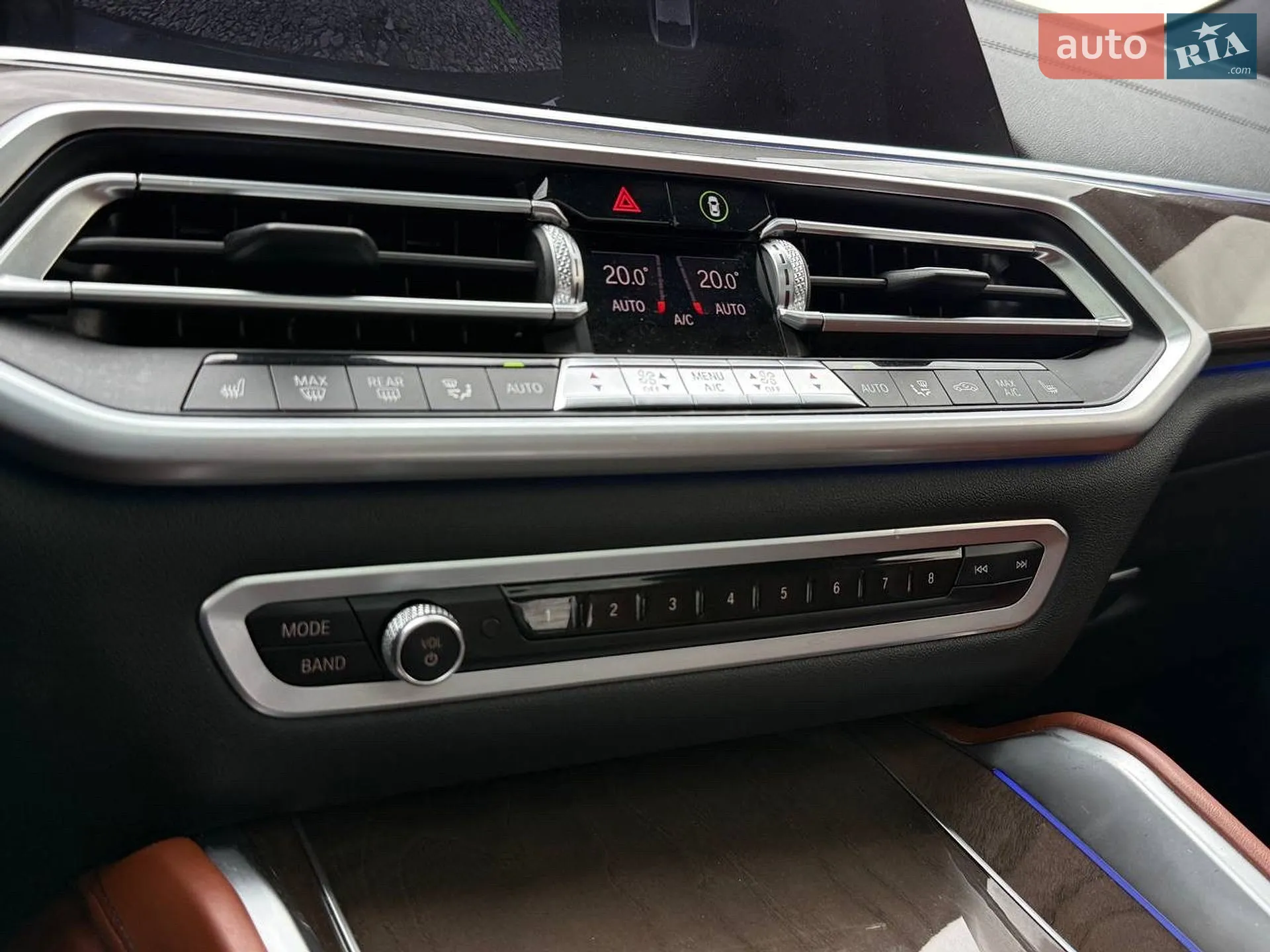 2021 BMW X6 - мініатюра 72