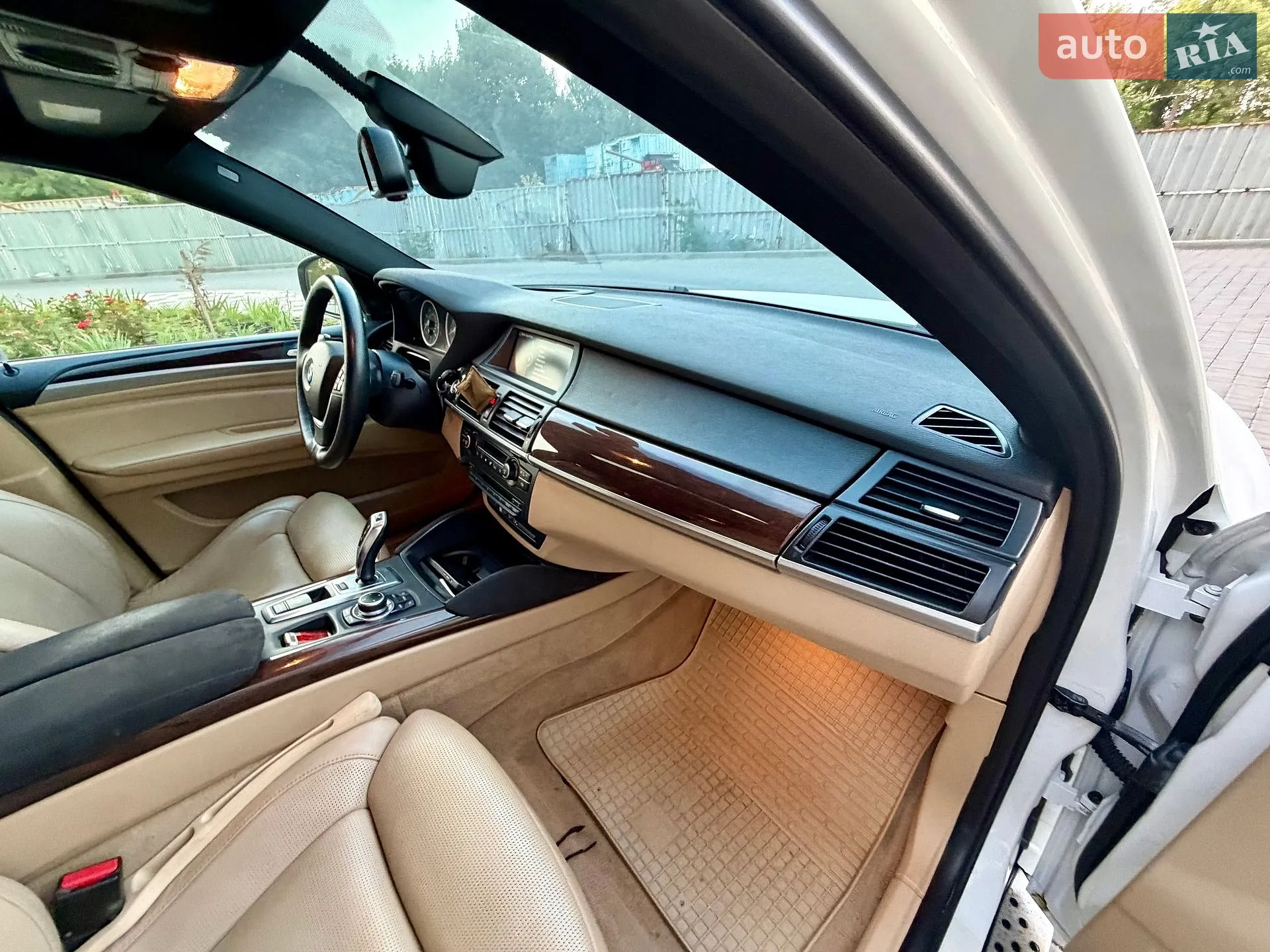 2010 BMW X6 - мініатюра 59