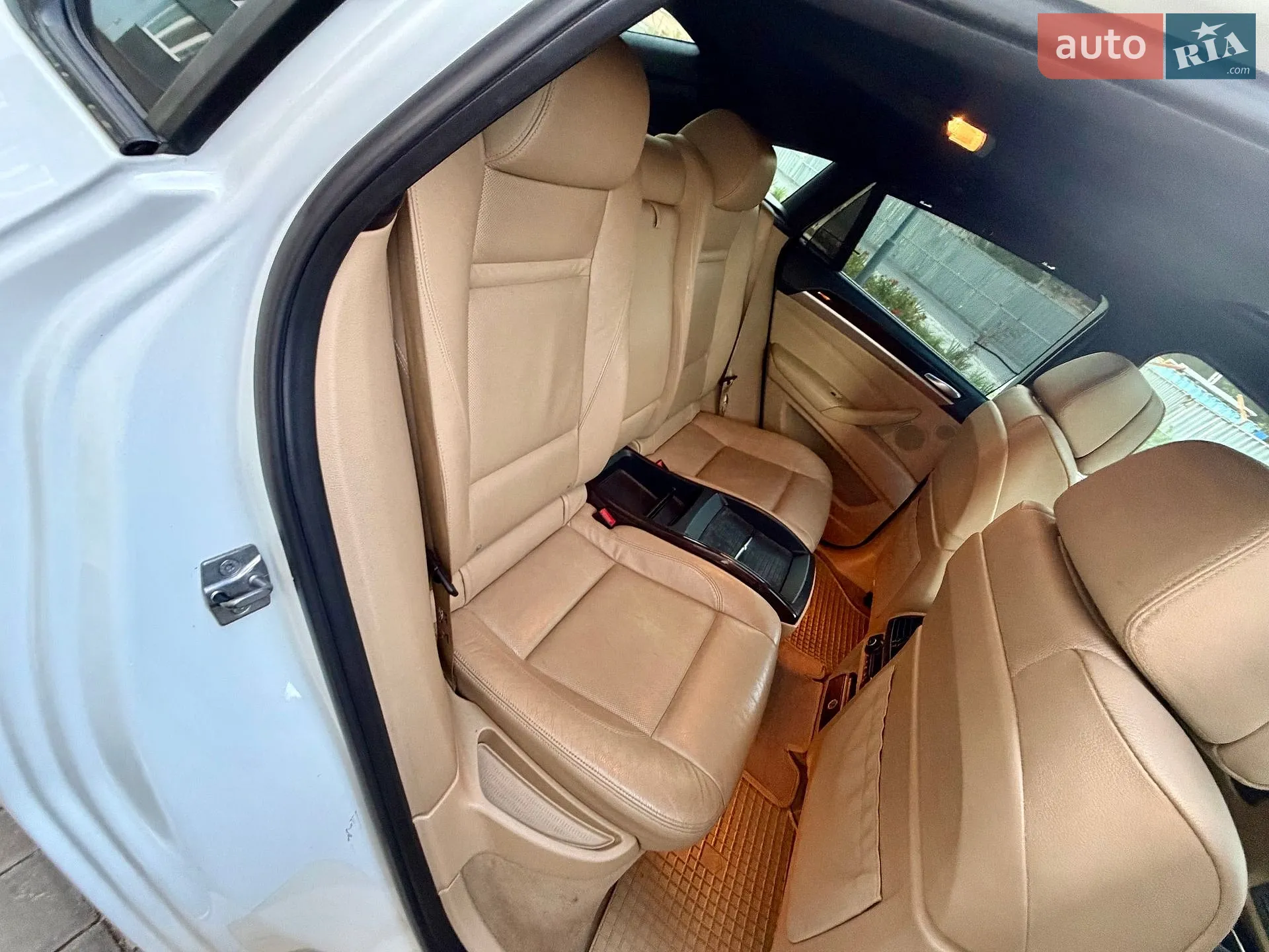2010 BMW X6 - мініатюра 78