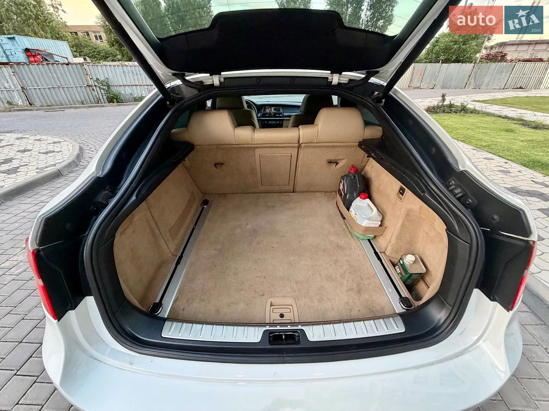 2010 BMW X6 - мініатюра 88