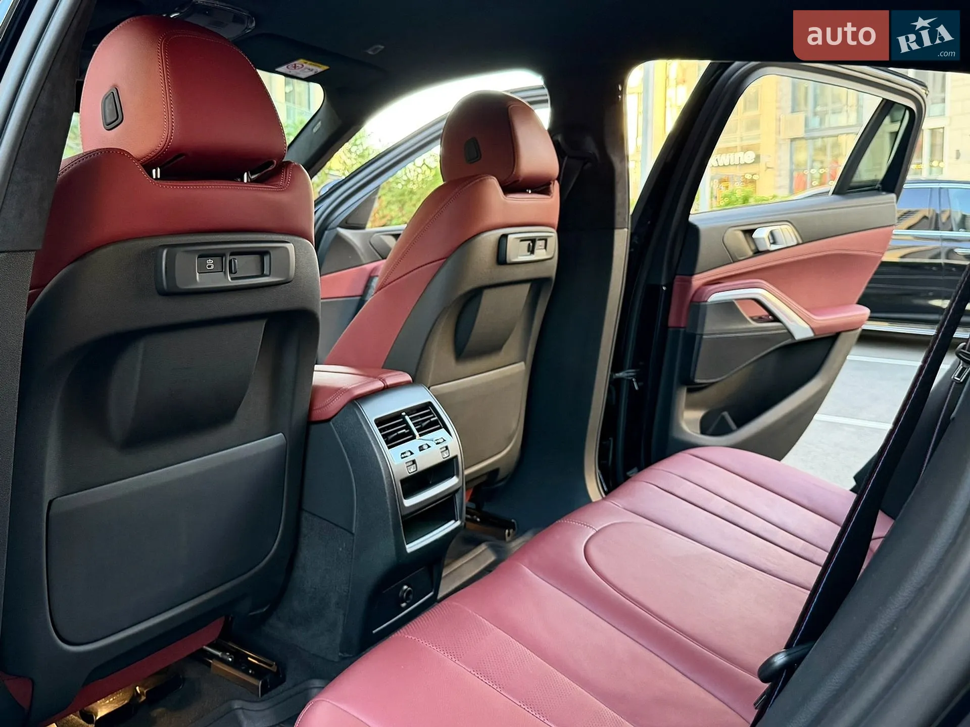 2022 BMW X6 - мініатюра 43