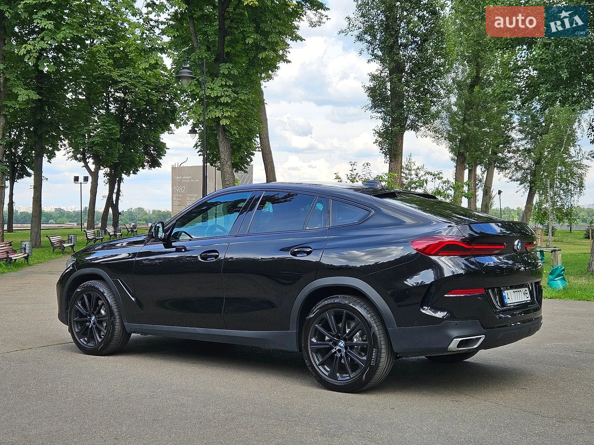 2020 BMW X6 - мініатюра 11