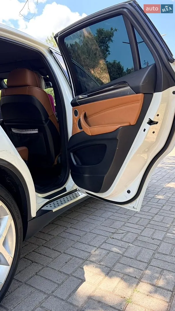 2010 BMW X6 - мініатюра 26