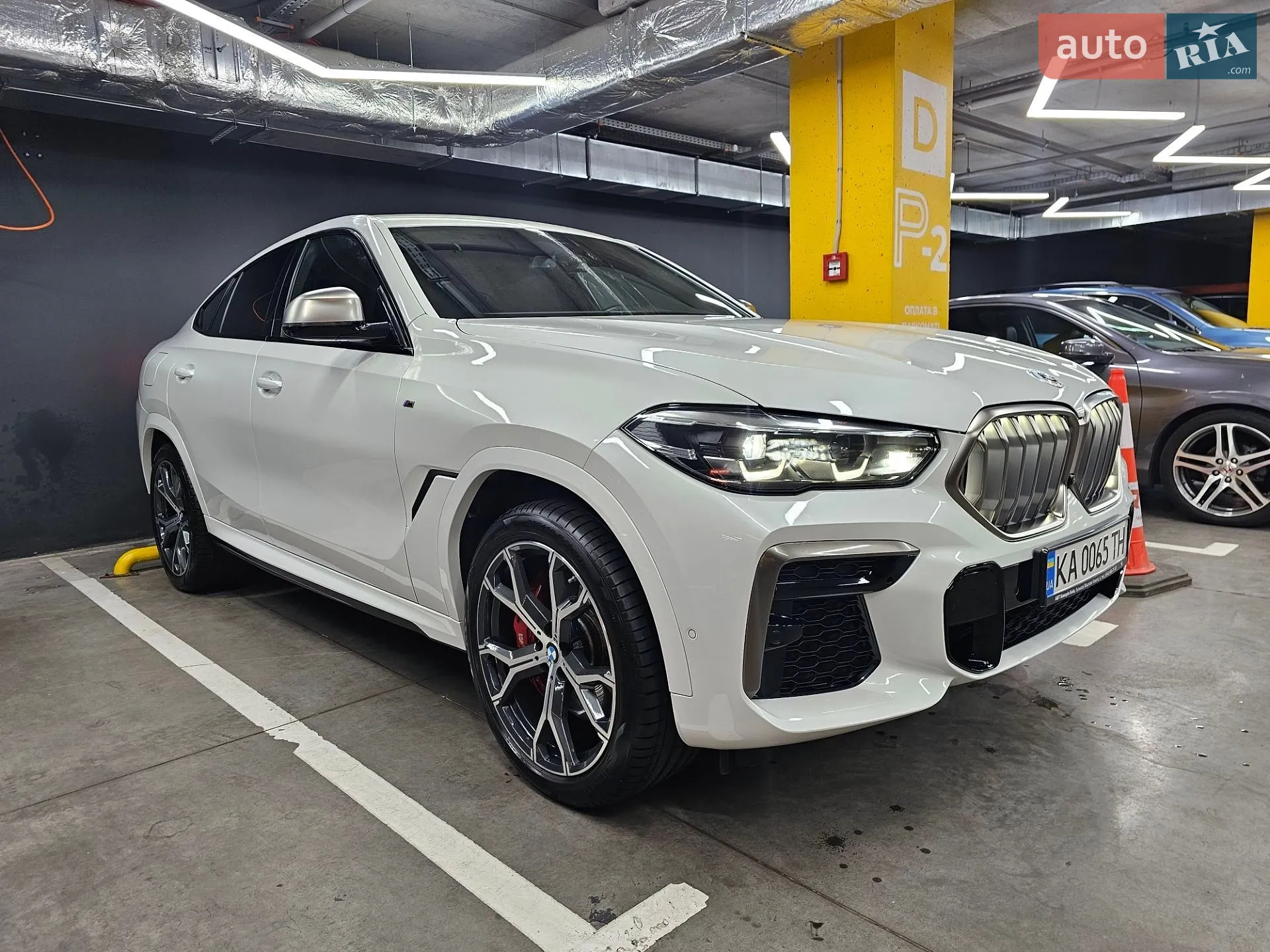 2022 BMW X6 - фото 1