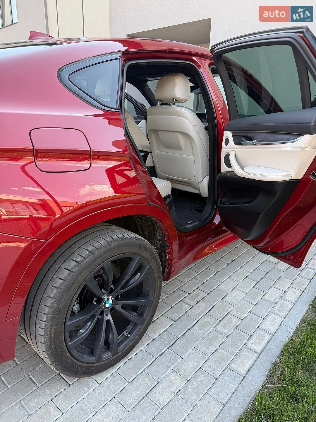 2016 BMW X6 - мініатюра 14