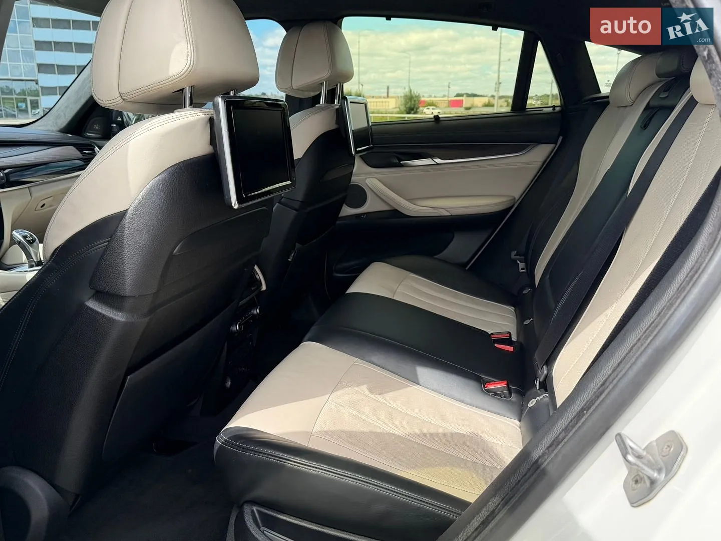 2015 BMW X6 - мініатюра 14