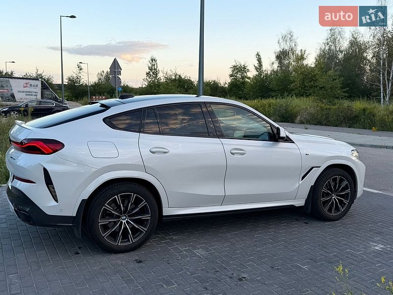 Внедорожник / Кроссовер BMW X6 2022 в Киеве