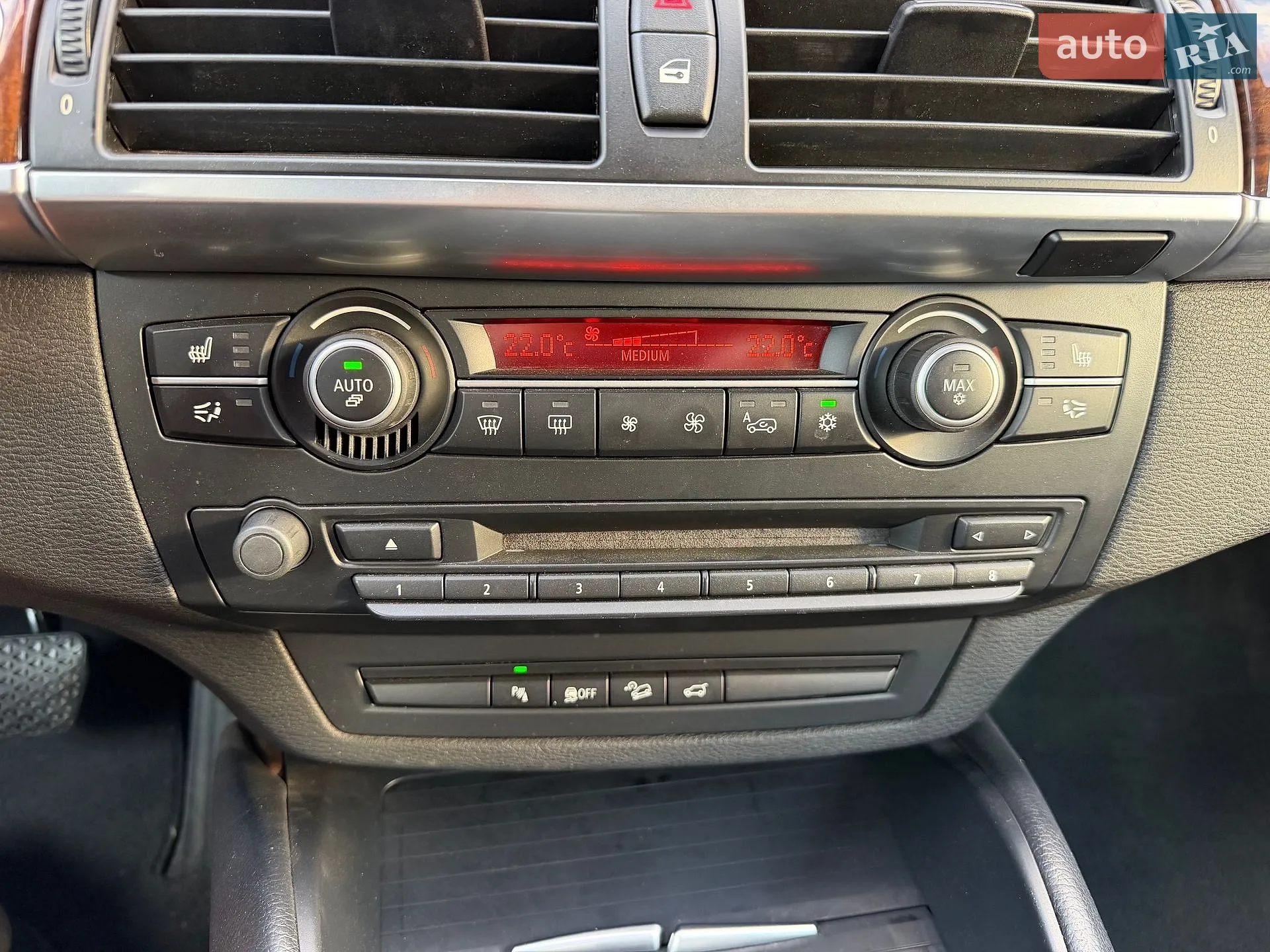 2010 BMW X6 - мініатюра 16