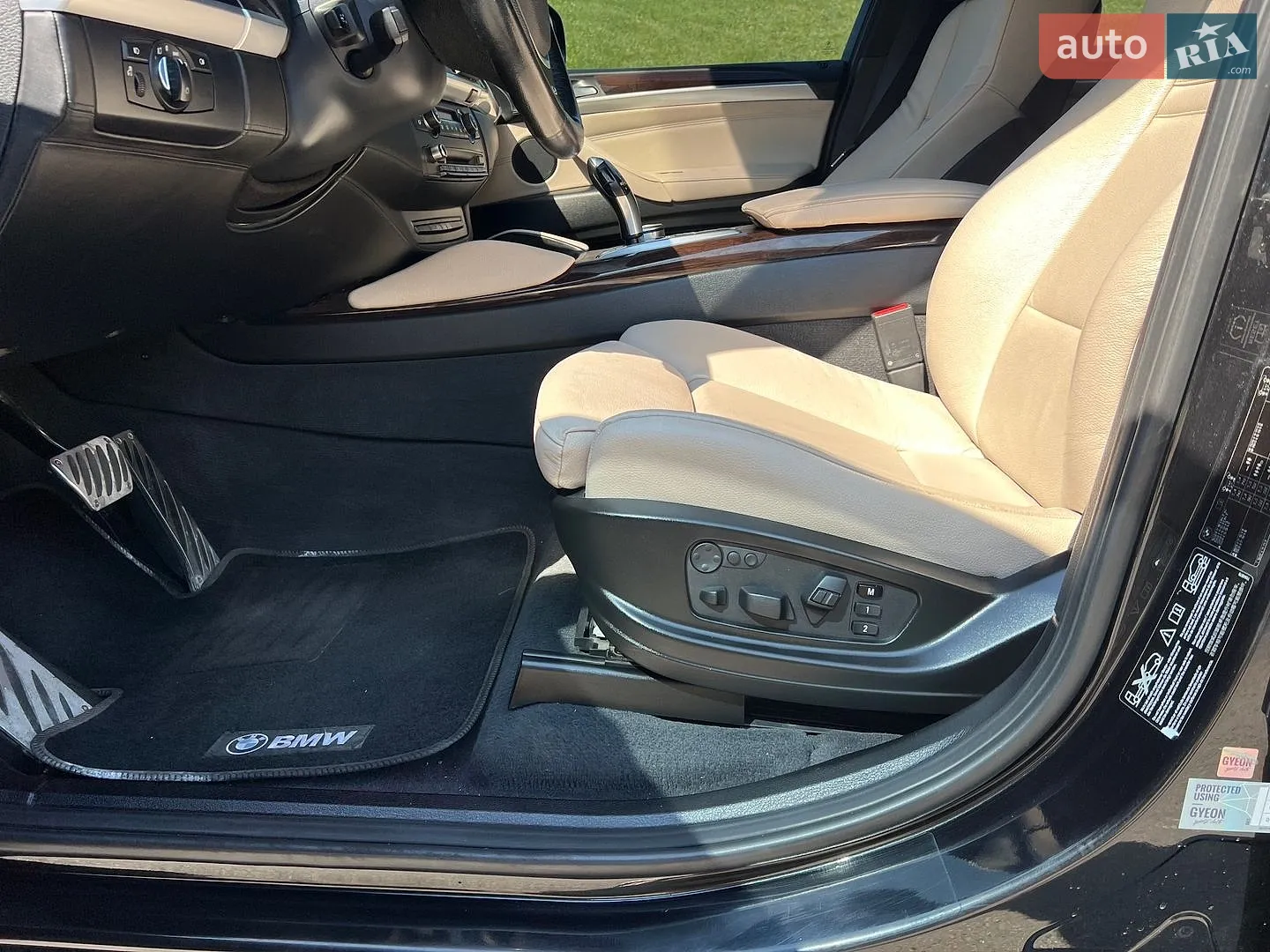 2011 BMW X6 - мініатюра 10