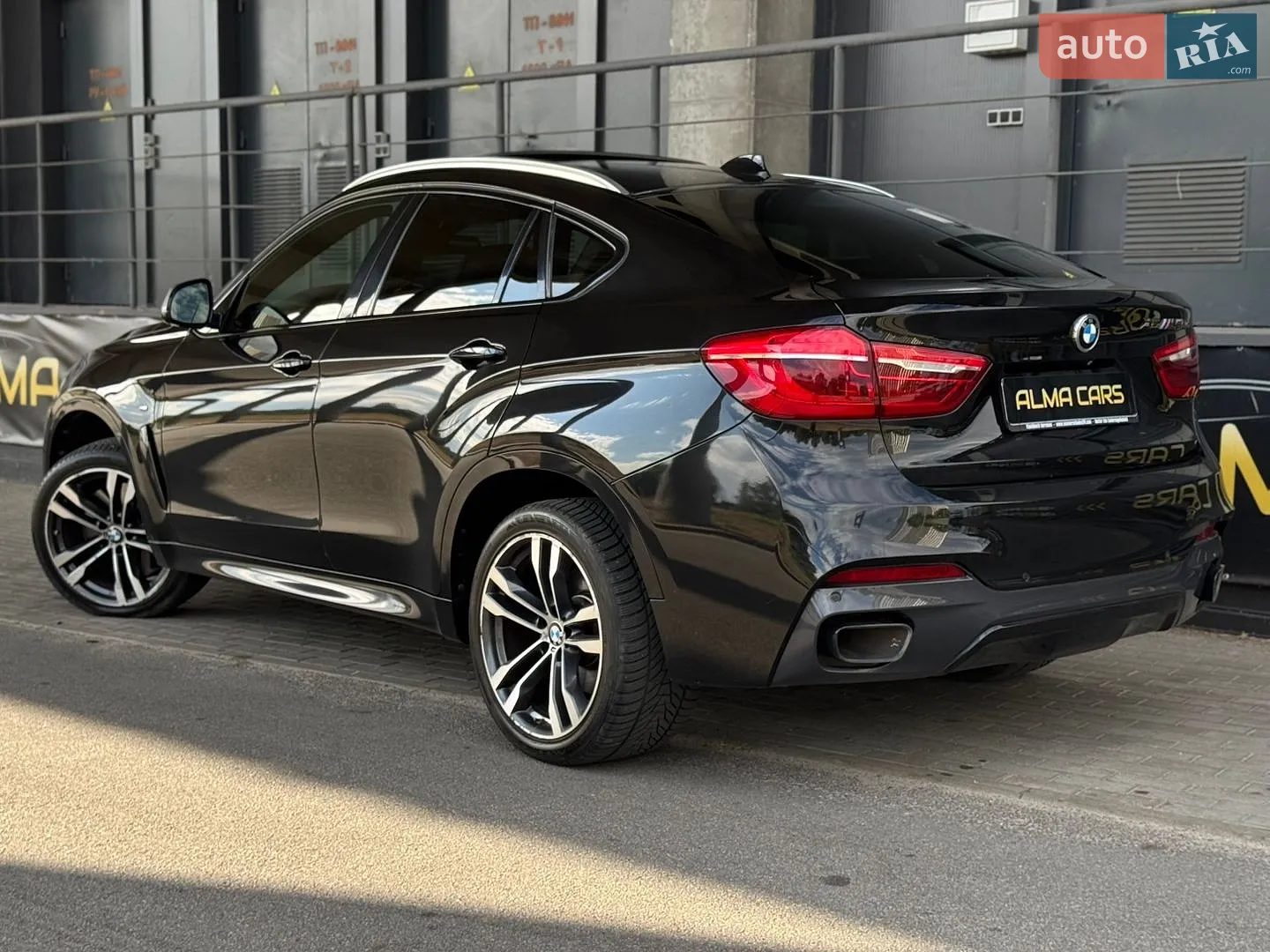 2015 BMW X6 - мініатюра 19