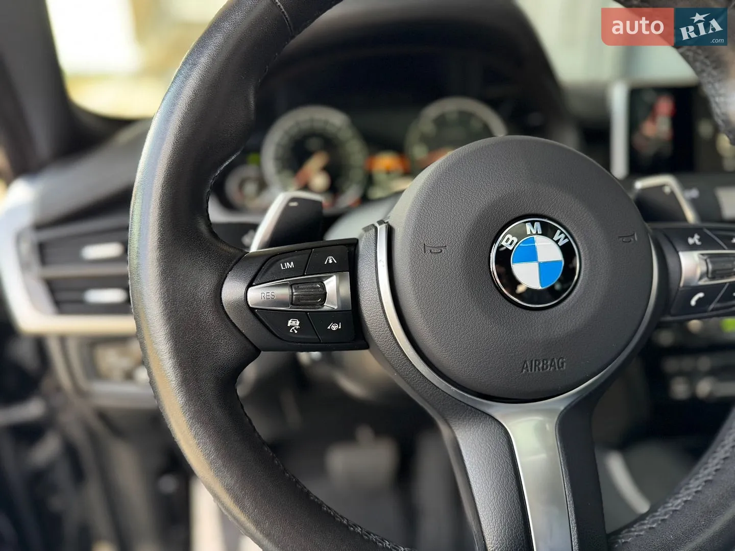 2015 BMW X6 - мініатюра 43