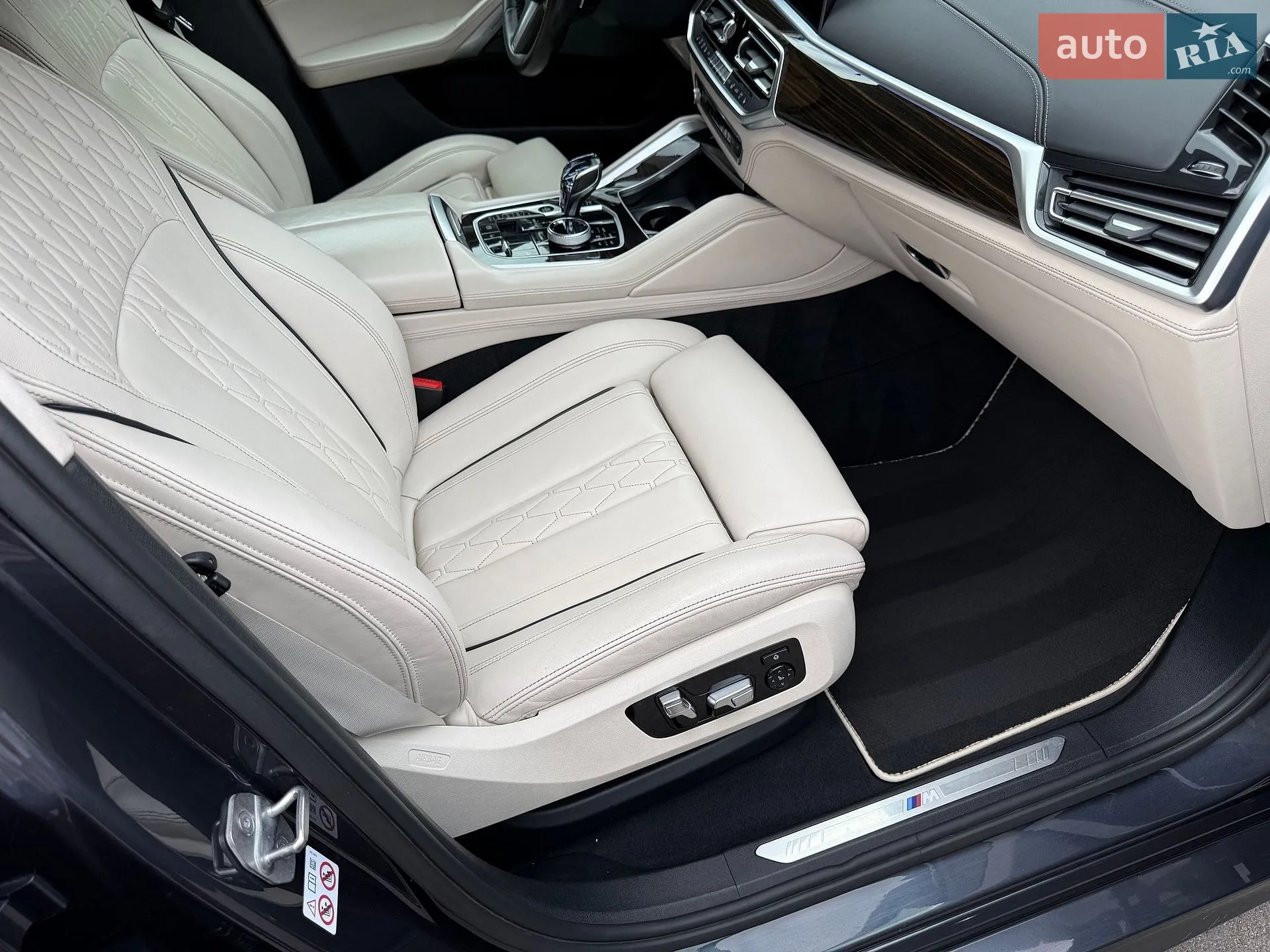 2020 BMW X6 - мініатюра 14
