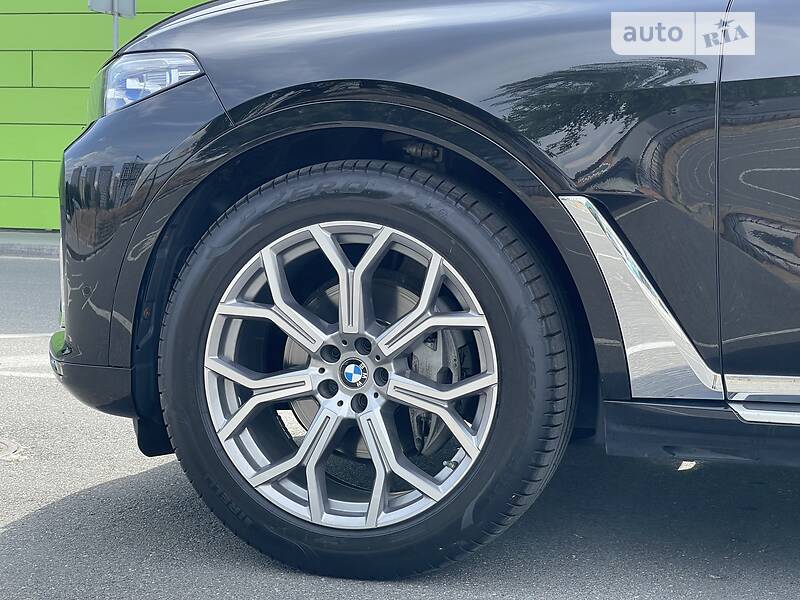 Позашляховик / Кросовер BMW X7 2020 в Києві