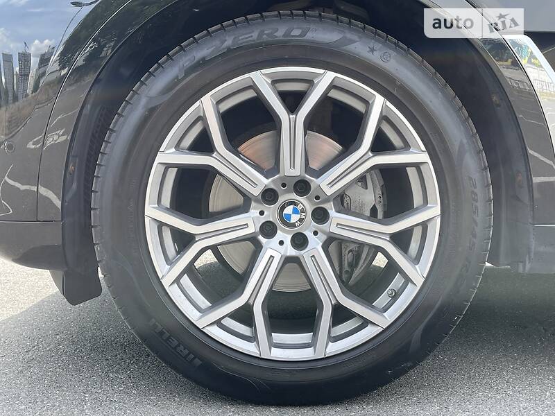 Позашляховик / Кросовер BMW X7 2020 в Києві