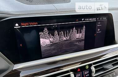 Позашляховик / Кросовер BMW X7 2019 в 
