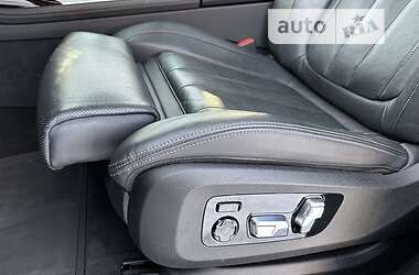 Позашляховик / Кросовер BMW X7 2019 в 