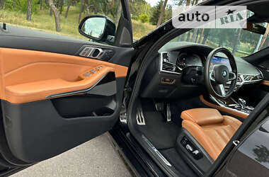 Позашляховик / Кросовер BMW X7 2020 в 