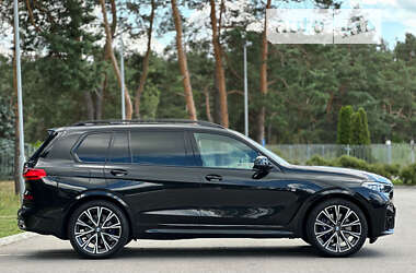 Позашляховик / Кросовер BMW X7 2020 в 