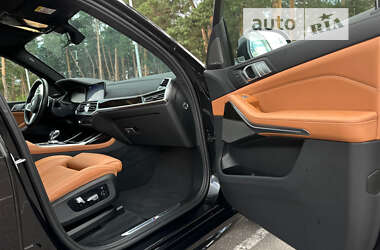 Позашляховик / Кросовер BMW X7 2020 в 