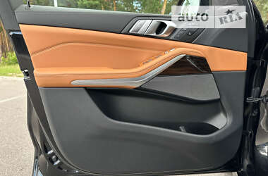 Позашляховик / Кросовер BMW X7 2020 в 