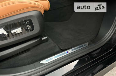 Позашляховик / Кросовер BMW X7 2020 в 