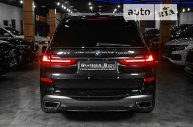 Позашляховик / Кросовер BMW X7 2020 в 