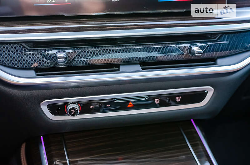 Позашляховик / Кросовер BMW X7 2023 в Києві
