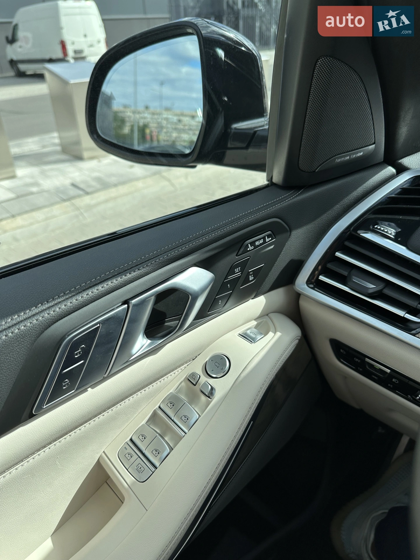 2020 BMW X7 - мініатюра 19