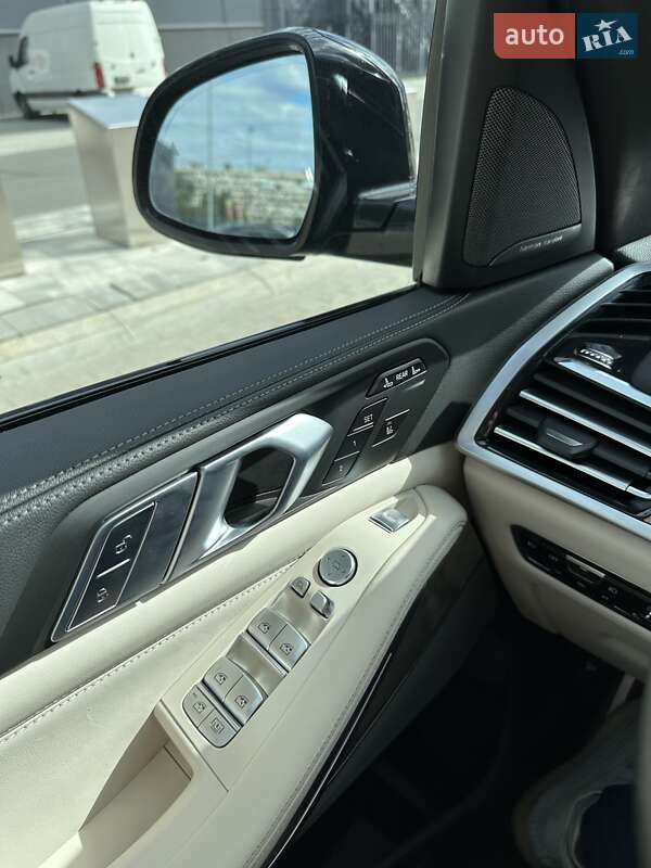 Позашляховик / Кросовер BMW X7 2020 в Києві