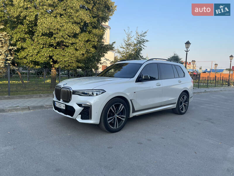 Внедорожник / Кроссовер BMW X7 2019 в Новомосковске