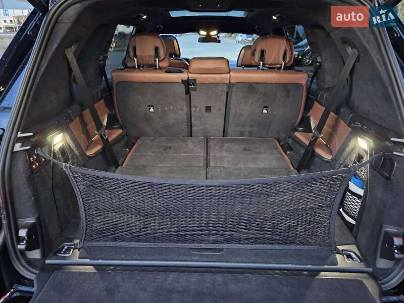 Позашляховик / Кросовер BMW X7 2020 в Києві фото 23 Позашляховик / Кросовер BMW X7 2020 в Києві