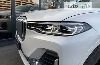Позашляховик / Кросовер BMW X7 2021 в Києві