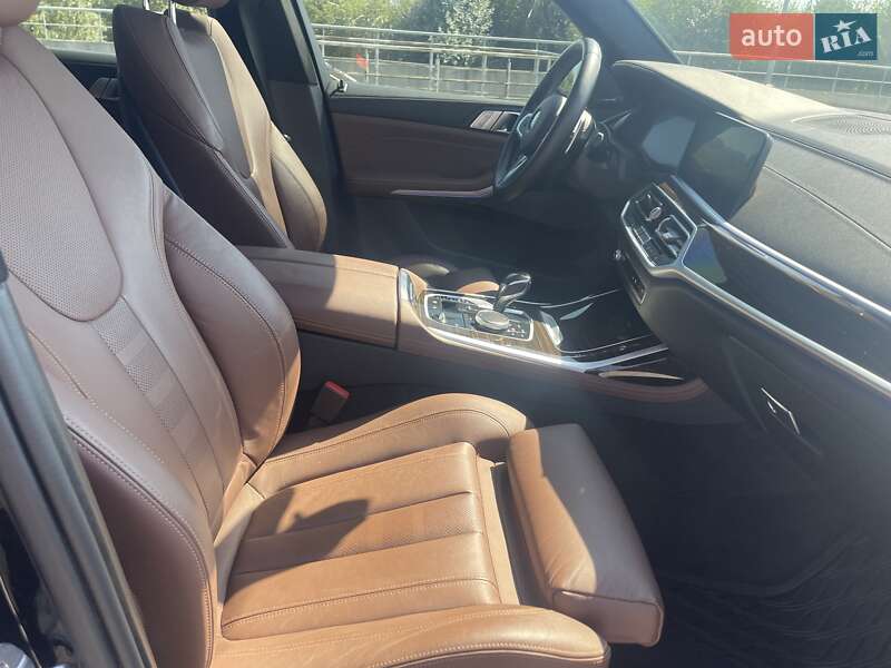 Позашляховик / Кросовер BMW X7 2020 в Києві