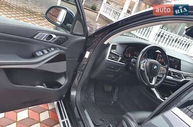 Позашляховик / Кросовер BMW X7 2021 в 