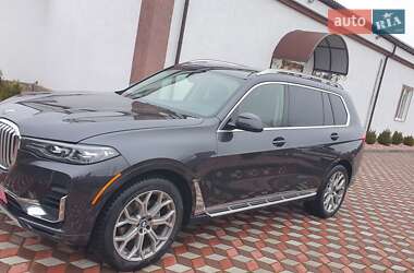 Позашляховик / Кросовер BMW X7 2021 в 
