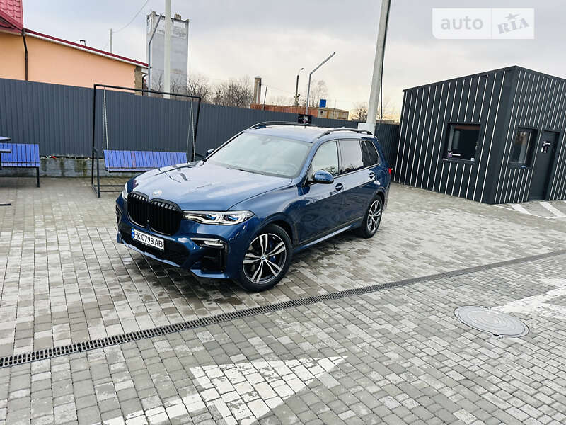 Внедорожник / Кроссовер BMW X7 2021 в Ровно