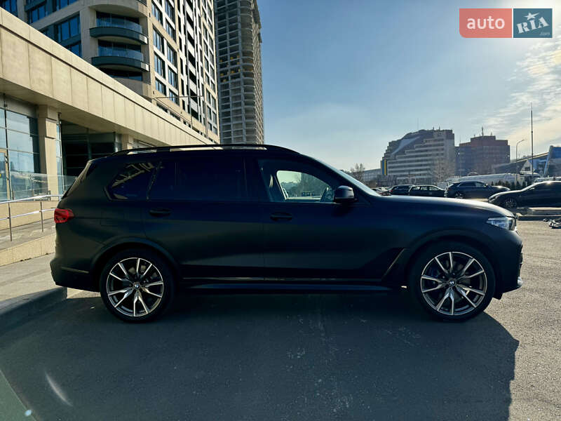 Позашляховик / Кросовер BMW X7 2020 в Дніпрі