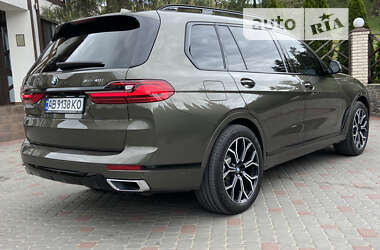 Позашляховик / Кросовер BMW X7 2022 в 