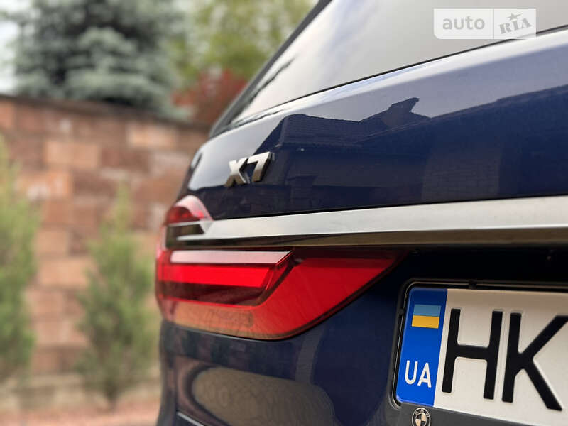 Внедорожник / Кроссовер BMW X7 2021 в Ровно