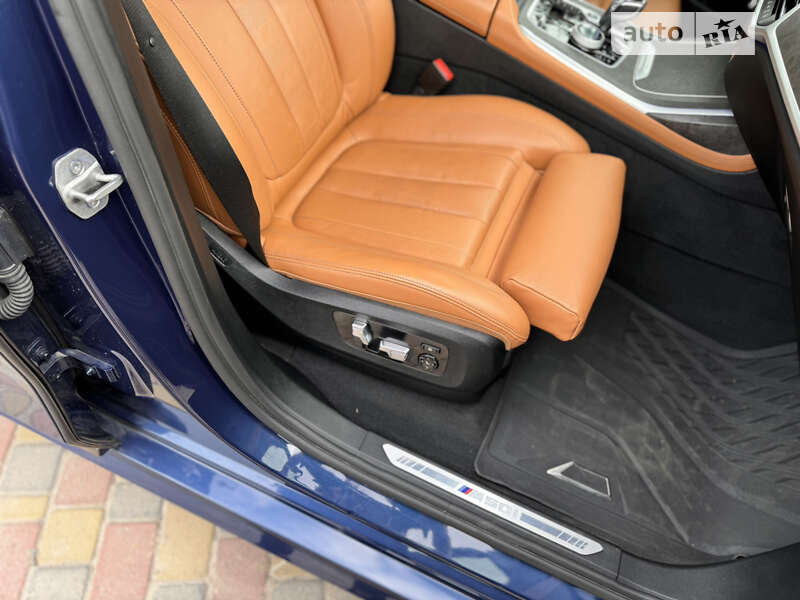 Внедорожник / Кроссовер BMW X7 2021 в Ровно