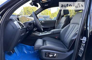 Позашляховик / Кросовер BMW X7 2024 в 