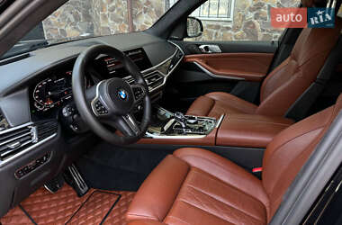 Внедорожник / Кроссовер BMW X7 2021 в 