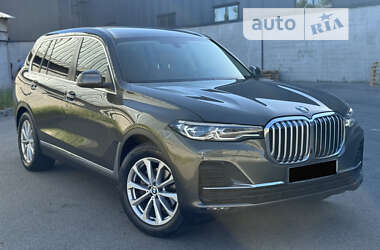 Внедорожник / Кроссовер BMW X7 2020 в Киеве