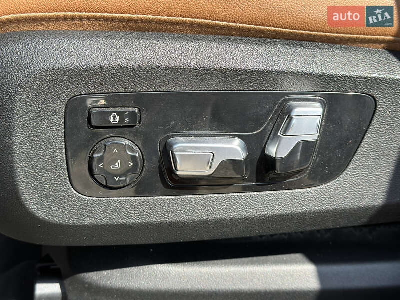 Внедорожник / Кроссовер BMW X7 2019 в Стрые