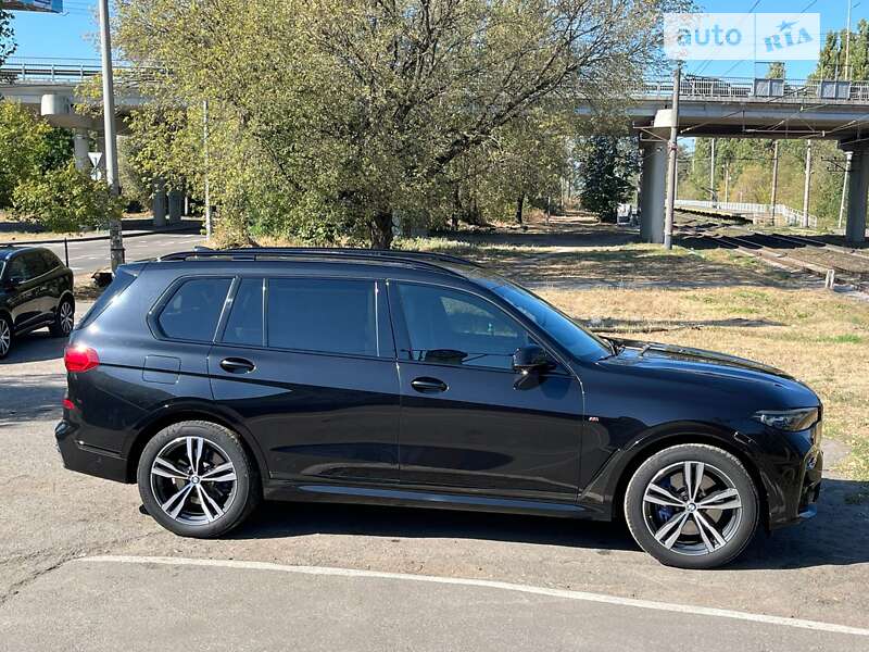 BMW X7 2019