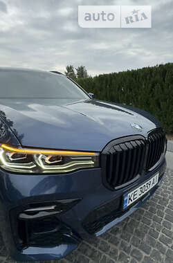 Позашляховик / Кросовер BMW X7 2022 в Дніпрі